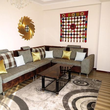 בישקק Apartment Kievskaya 114/2 מראה חיצוני תמונה