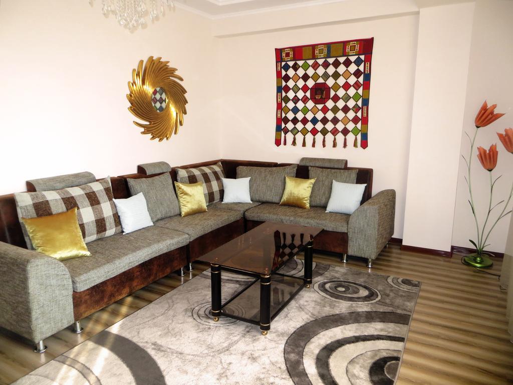 בישקק Apartment Kievskaya 114/2 מראה חיצוני תמונה